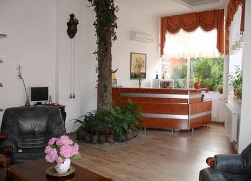 Hotel Cardinal Satu Mare Exterior photo